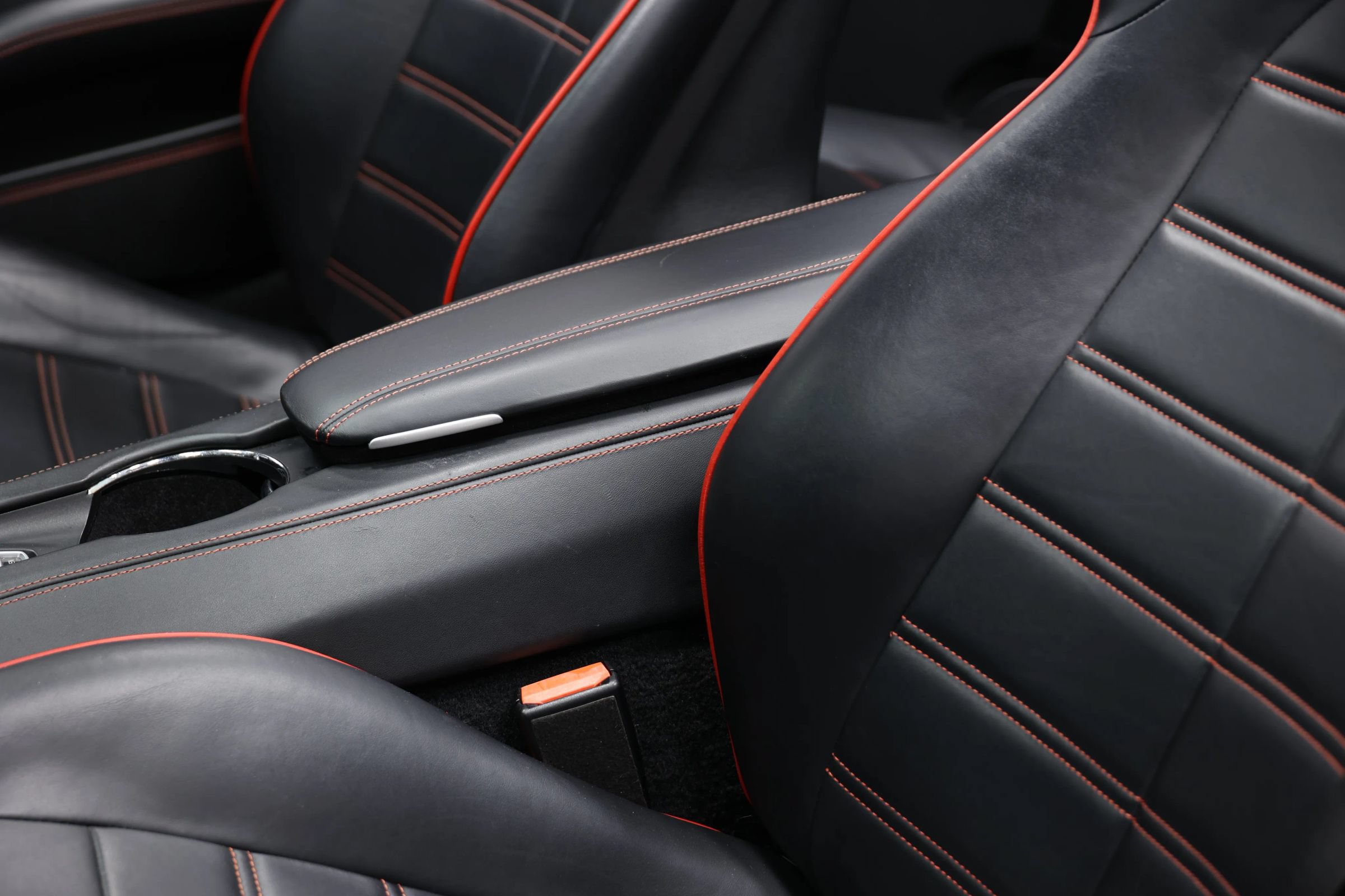 Used 2017 Ferrari California T RWD image 19