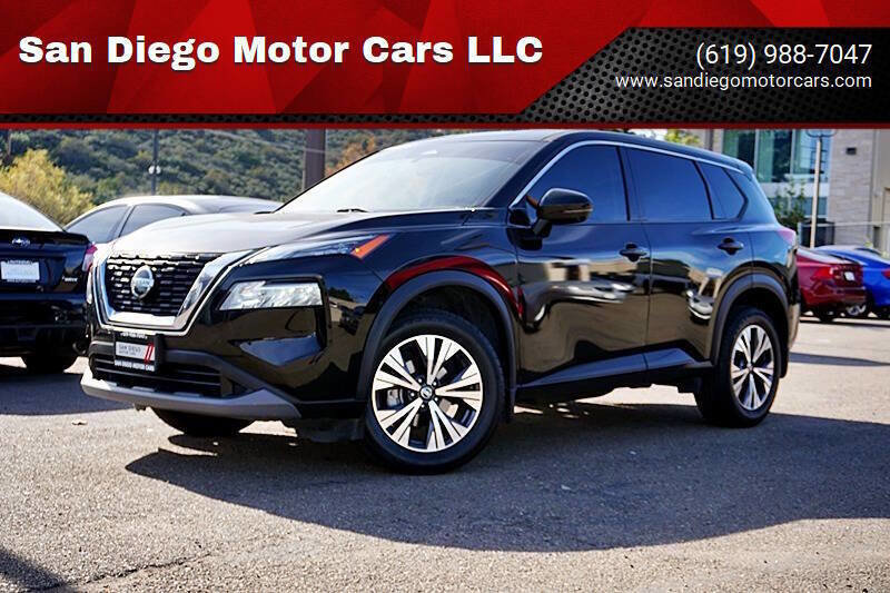 Used 2021 Nissan Rogue SV image 1