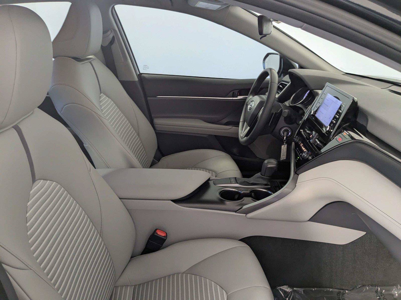 Certified 2024 Toyota Camry SE FWD image 32