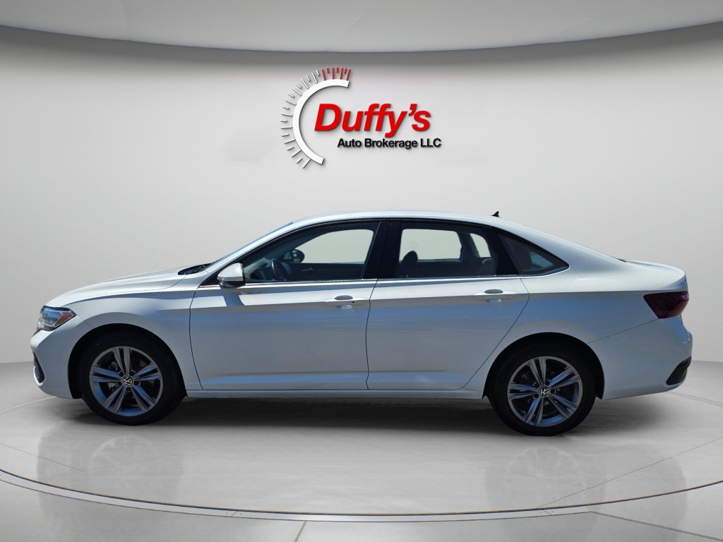 Used 2024 Volkswagen Jetta SE FWD image 31
