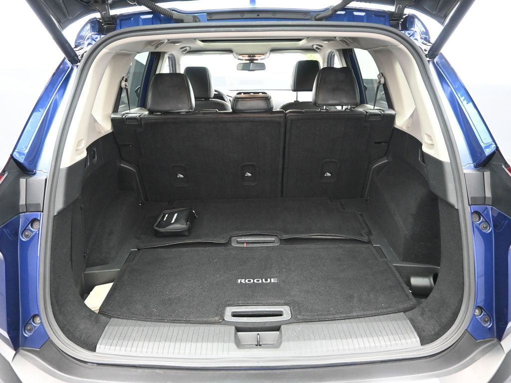 Used 2021 Nissan Rogue Platinum image 34