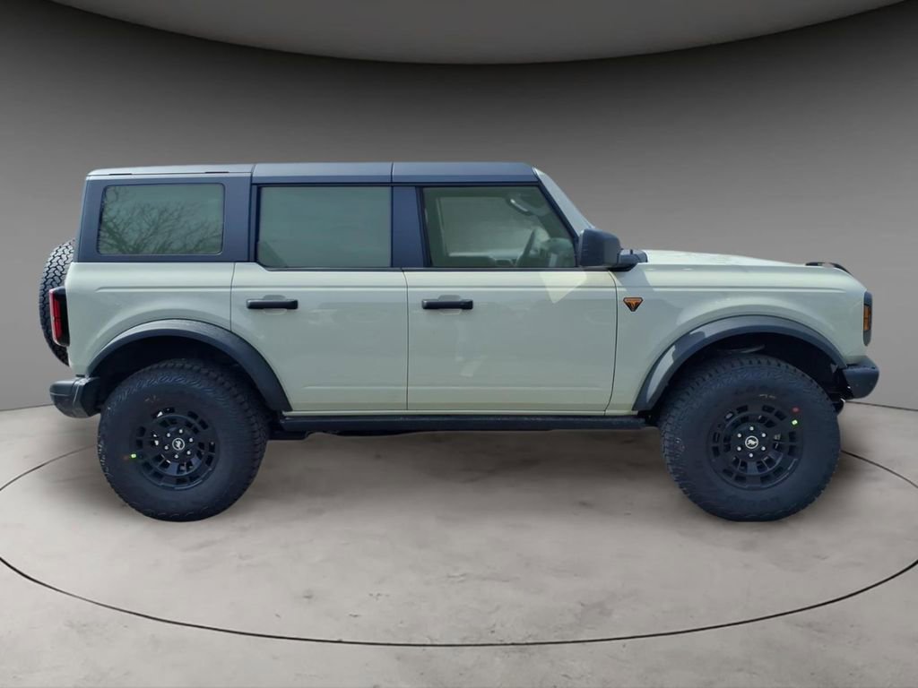 New 2026 Ford Bronco Badlands w/ Sasquatch Package image 9