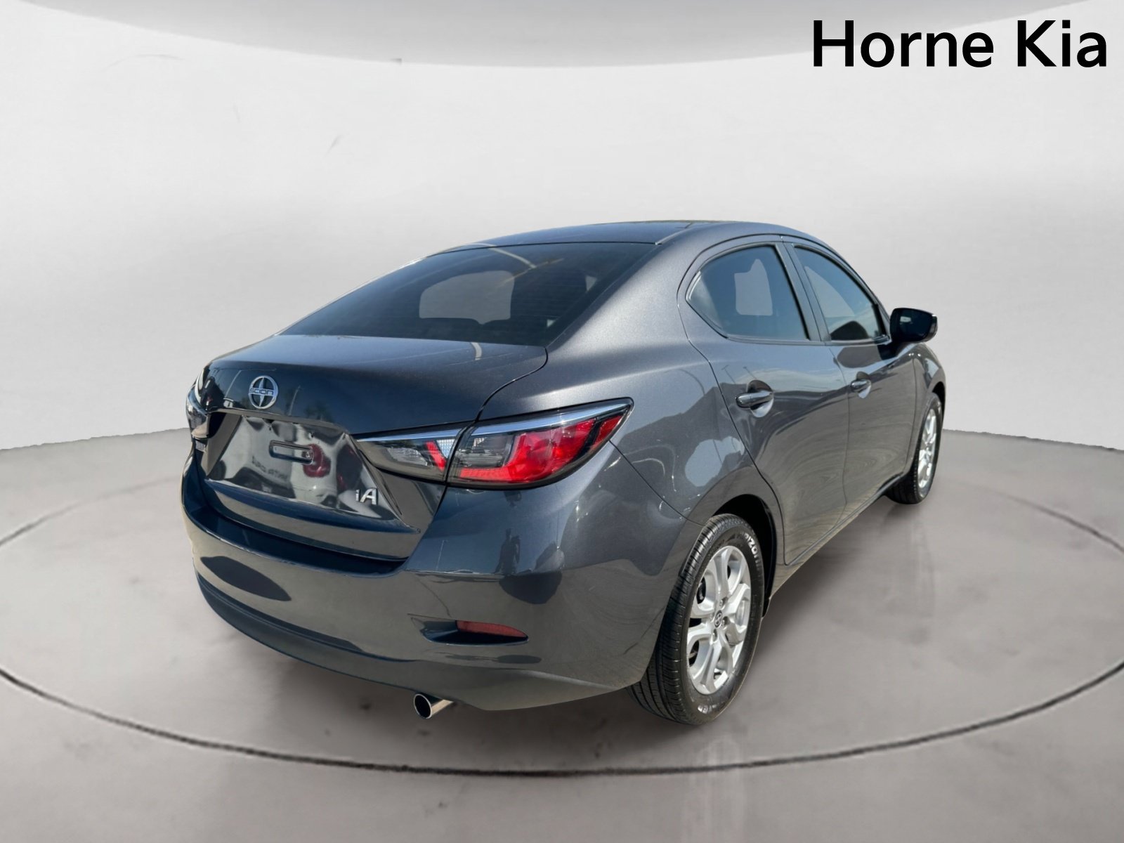 Used 2016 Scion iA FWD image 4