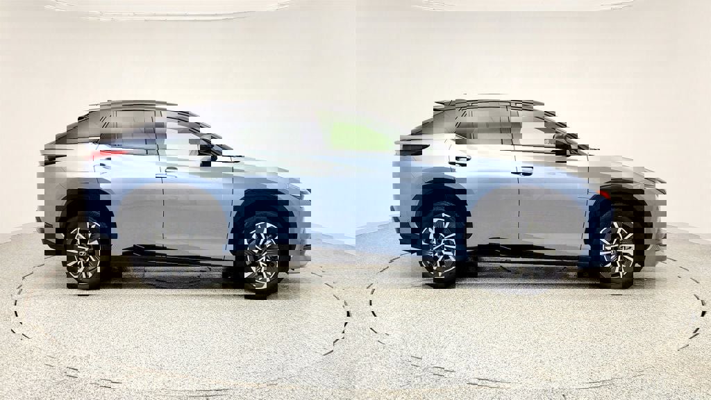 Used 2023 Lexus RZ 450e Premium w/ Technology Package image 4