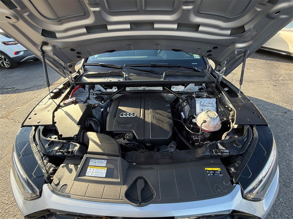 Used 2025 Audi Q5 2.0T Premium image 29