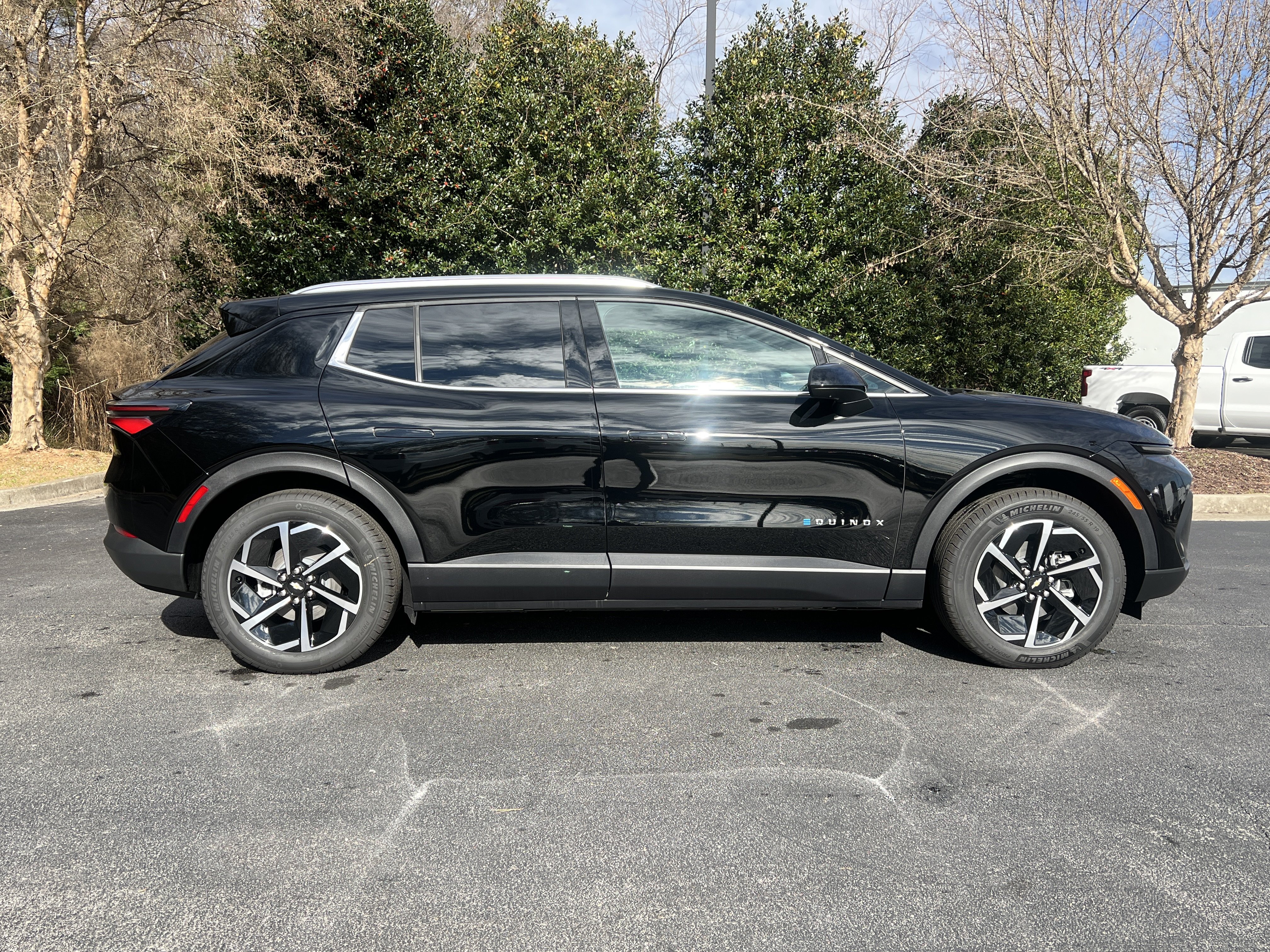 New 2026 Chevrolet Equinox EV LT AWD/4WD image 10