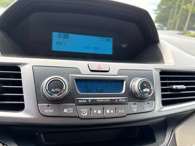 Used 2011 Honda Odyssey EX image 16