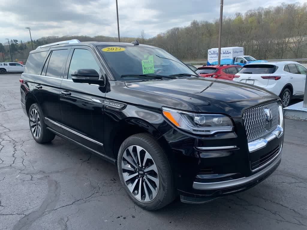 Used 2022 Lincoln Navigator Reserve AWD/4WD image 6