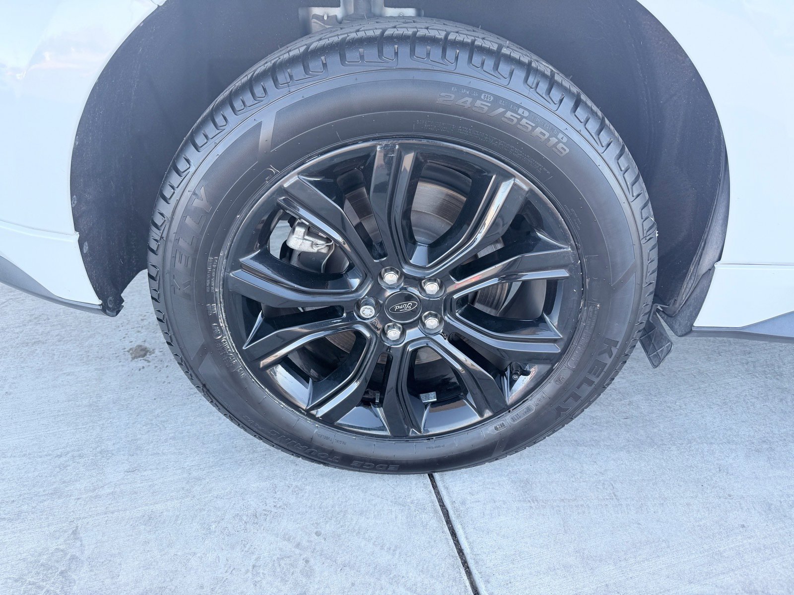 Used 2022 Ford Edge SE w/ Black Appearance Package image 26