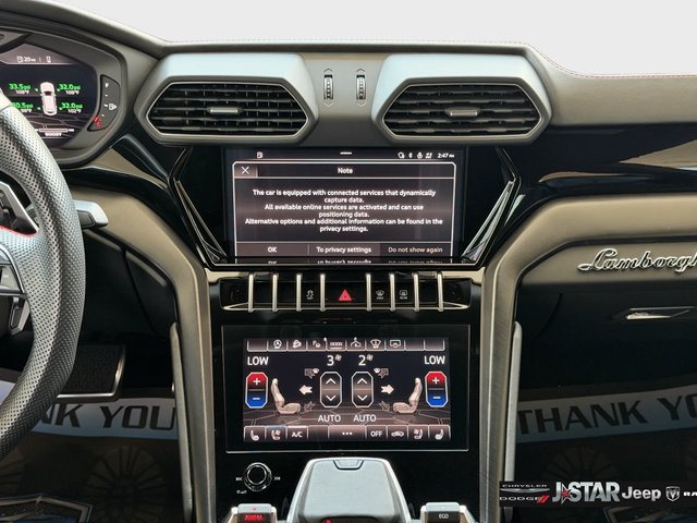 Used 2022 Lamborghini Urus AWD/4WD image 15