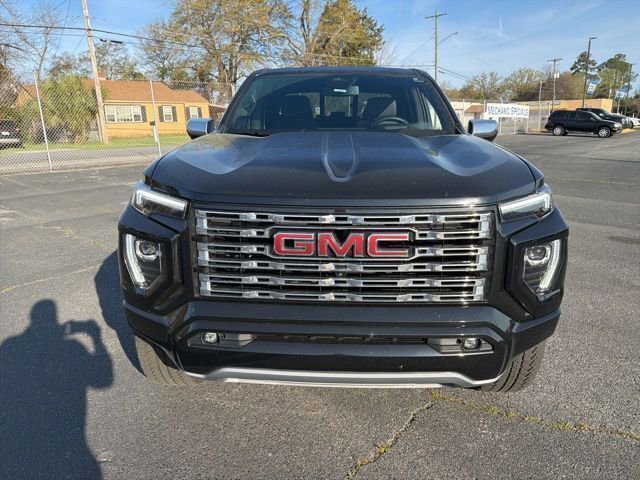 Used 2024 GMC Canyon Denali image 8