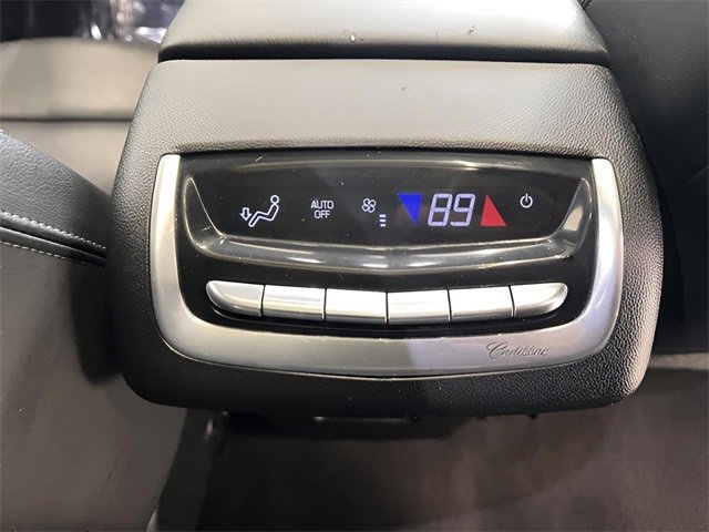 Used 2020 Cadillac XT6 Premium Luxury image 16