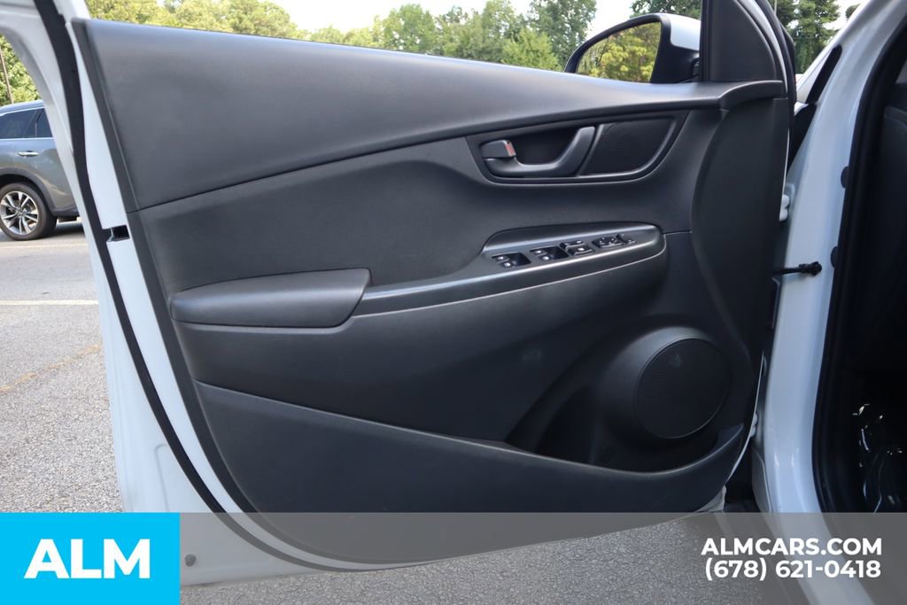 Used 2021 Hyundai Kona SE image 14