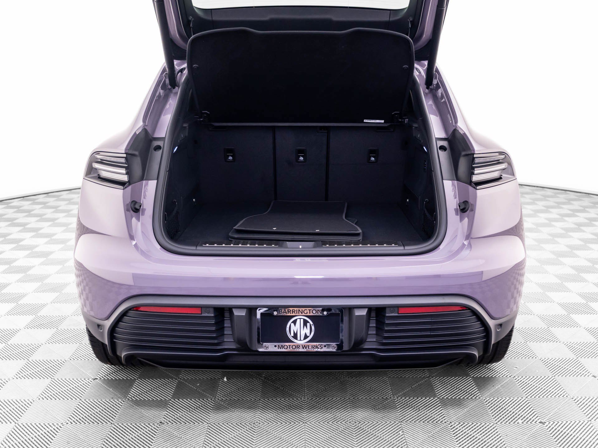 New 2026 Porsche Macan 4 Electric AWD/4WD image 28