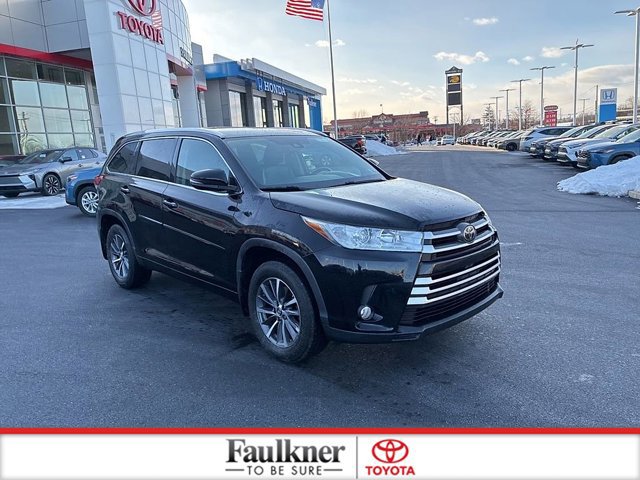 Certified 2018 Toyota Highlander XLE w/ Protection Package #3 image 2