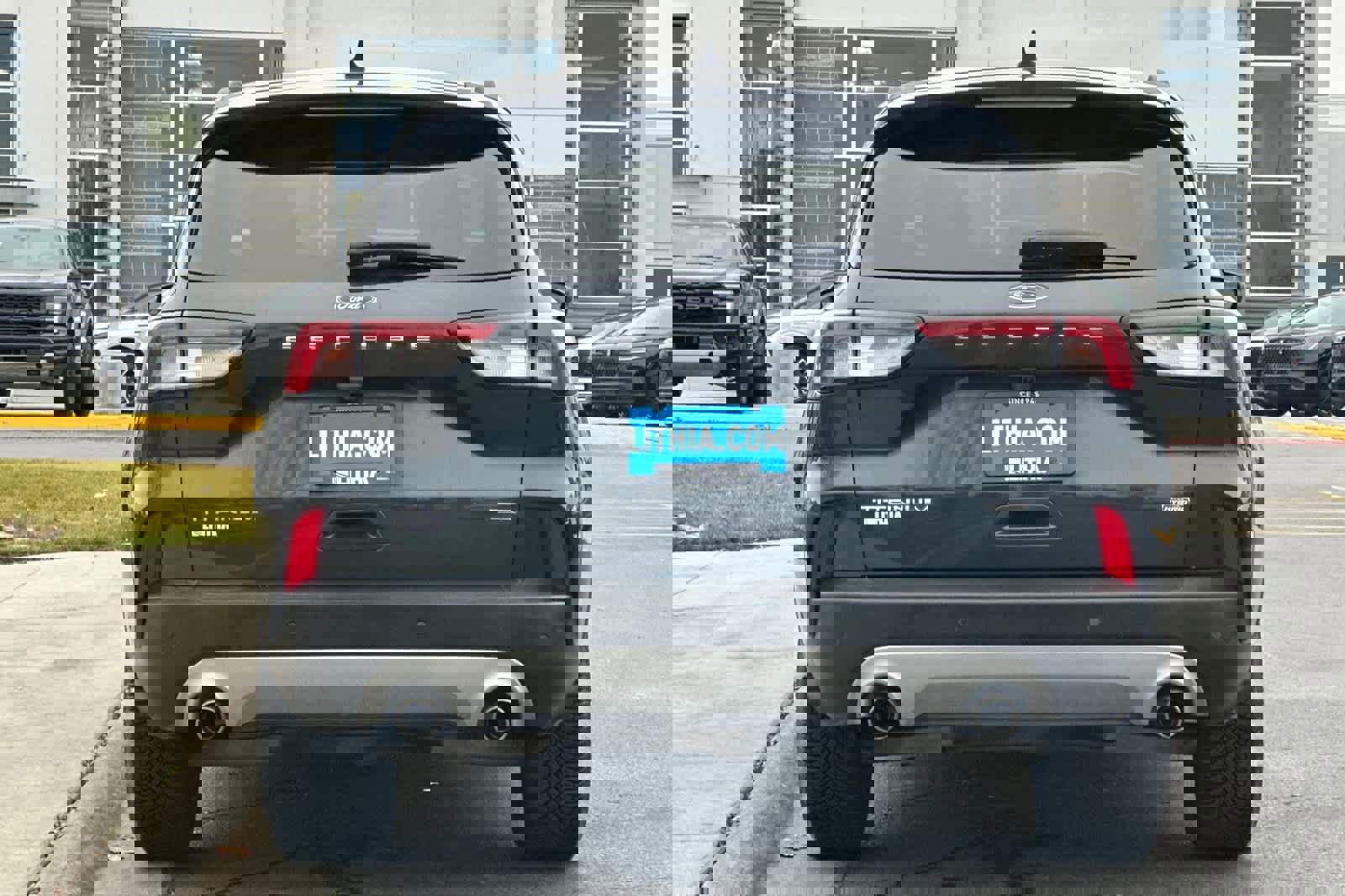 Certified 2022 Ford Escape Titanium w/ Titanium Premium Package image 7