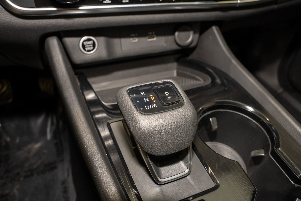 Used 2023 Nissan Rogue SV image 15