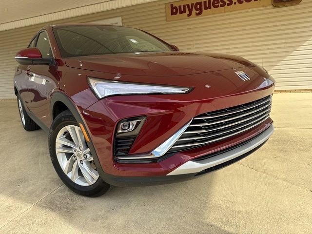 Used 2024 Buick Envista Preferred w/ Convenience I Package image 2