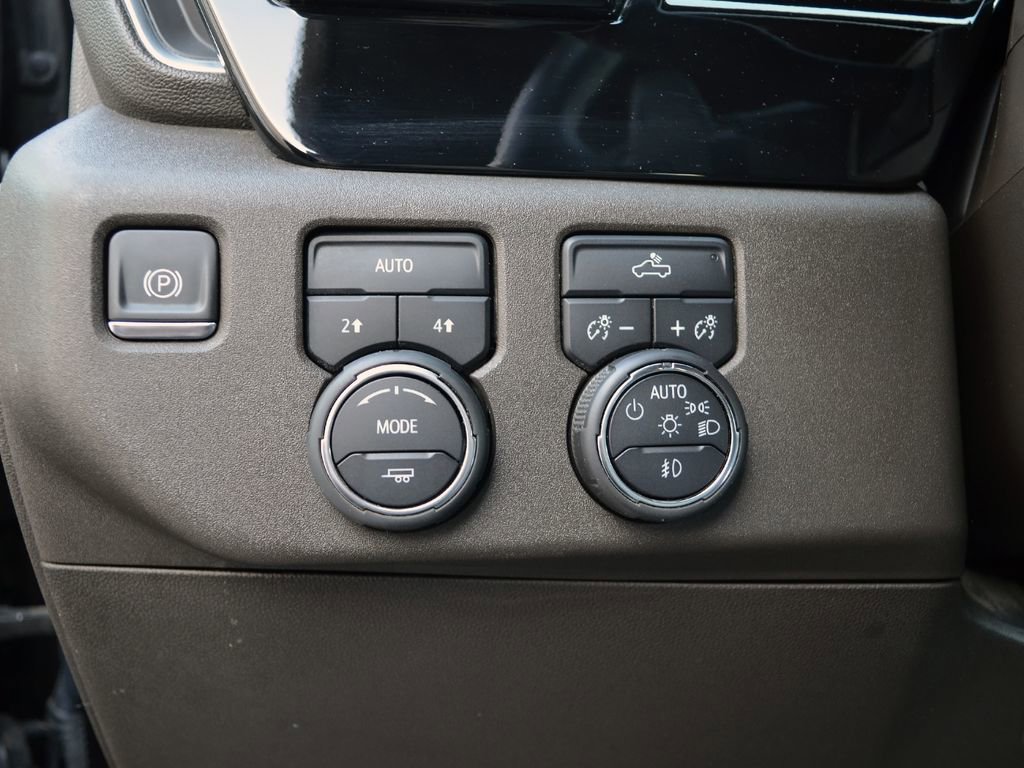 Used 2024 Chevrolet Silverado 1500 RST w/ Convenience Package II AWD/4WD image 18