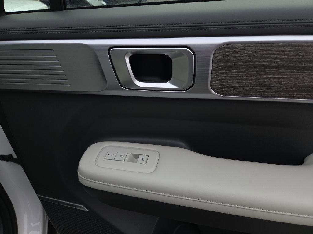 Used 2024 Hyundai Santa Fe Calligraphy image 22