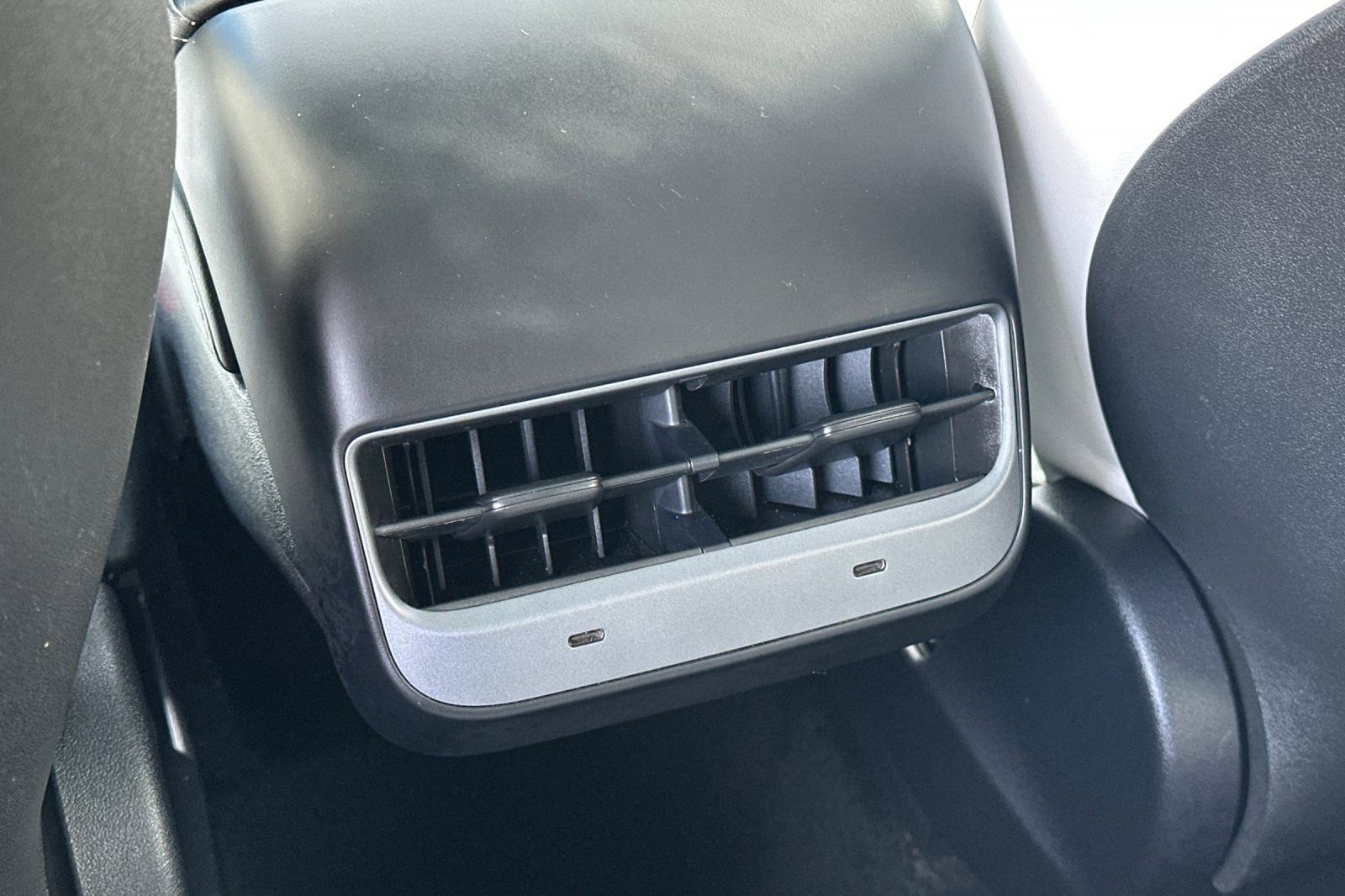 Used 2025 Tesla Model Y Long Range image 15