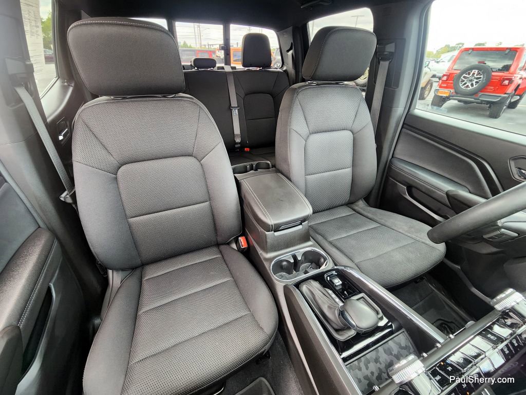 Used 2024 GMC Canyon Elevation w/ Convenience Package image 4
