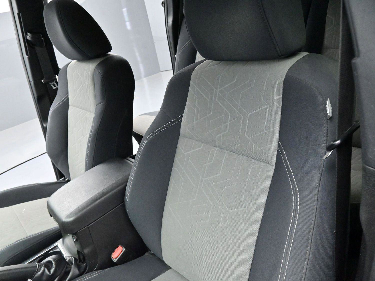 Used 2021 Toyota Tacoma TRD Off-Road image 16