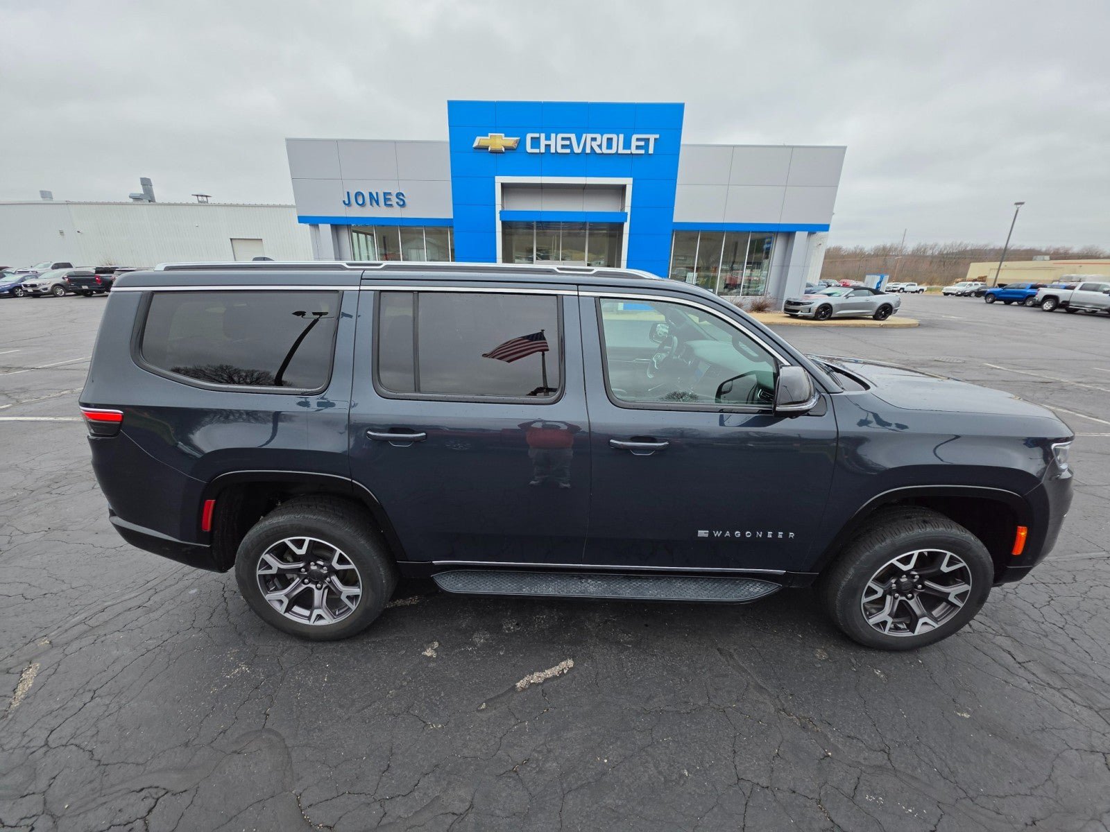 Used 2023 Jeep Wagoneer Series III w/ Convenience Group I AWD/4WD image 6