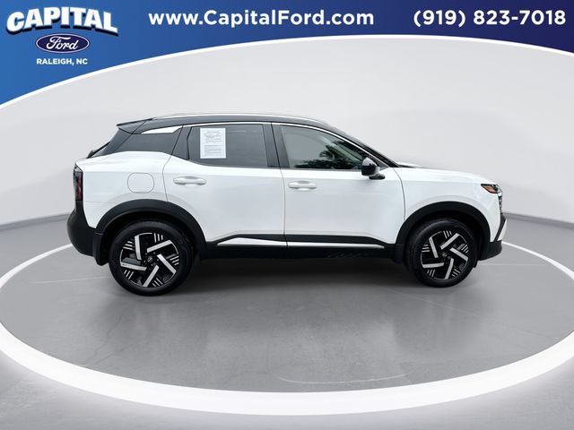 Used 2025 Nissan Kicks SV w/ SV Premium Package FWD image 9
