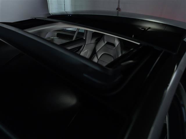 New 2026 Porsche Panamera 4 AWD/4WD image 17