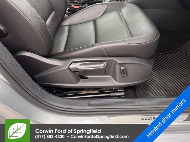 Used 2017 Volkswagen Golf Alltrack SE image 10