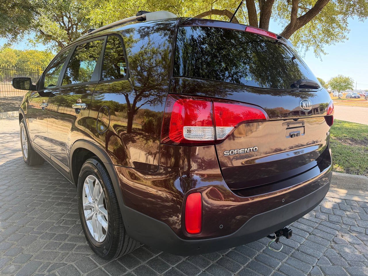 Used 2015 Kia Sorento LX AWD/4WD image 7