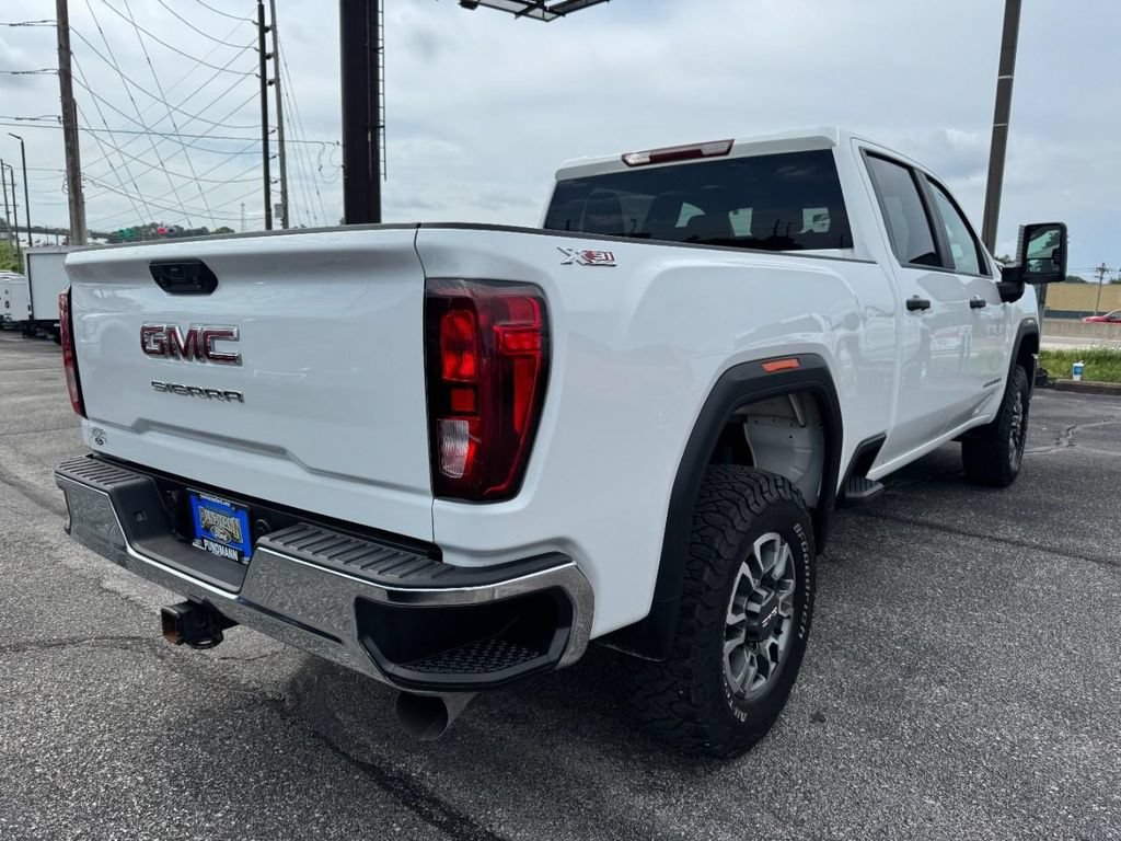 Used 2023 GMC Sierra 3500 Pro w/ Convenience Package AWD/4WD image 2
