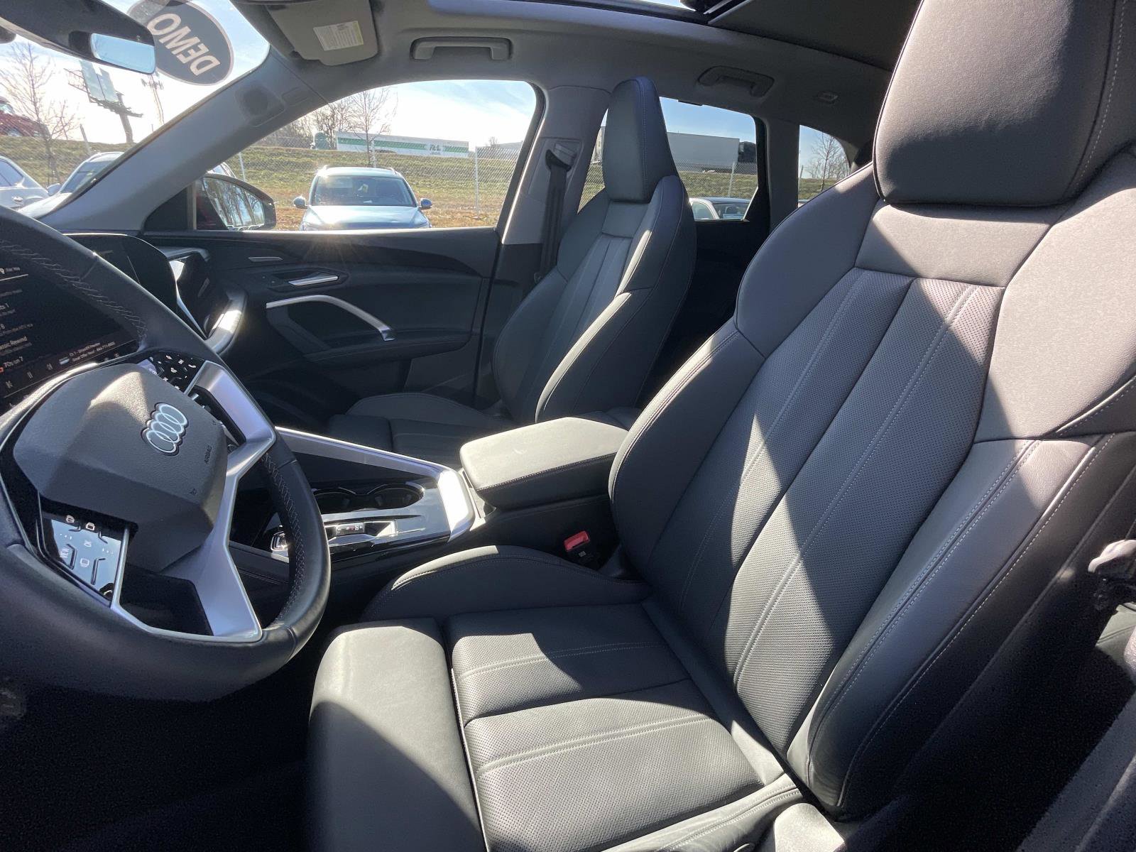 Used 2025 Audi Q5 Premium Plus w/ Premium Plus image 19