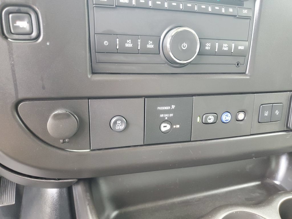 Used 2024 Chevrolet Express 3500 w/ Power Convenience Package RWD image 23