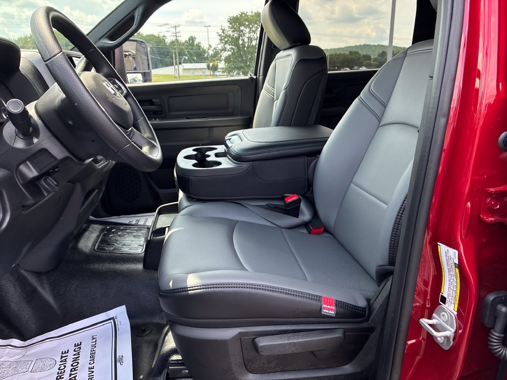 New 2026 RAM 3500 Tradesman w/ Chrome Appearance Group A AWD/4WD image 3