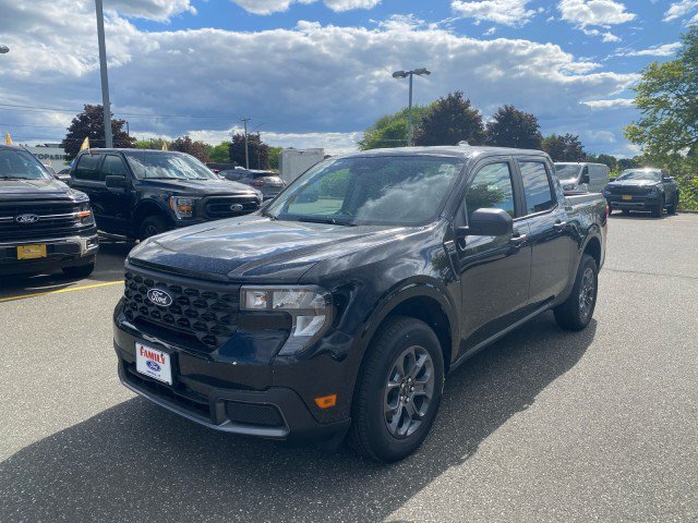 New 2025 Ford Maverick XLT FWD image 3