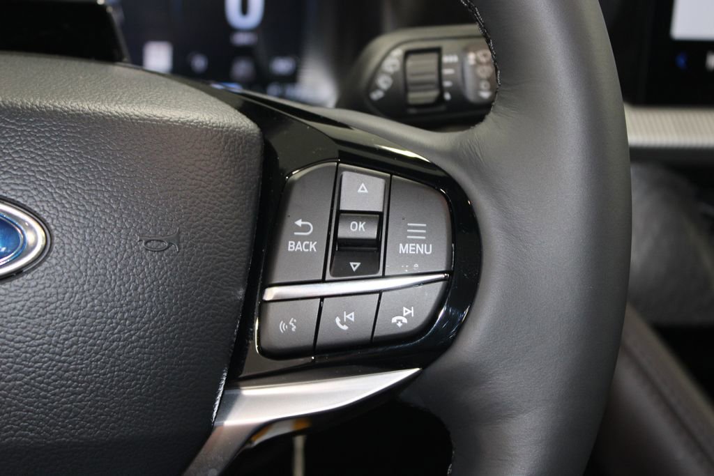 New 2026 Ford Explorer Platinum image 38