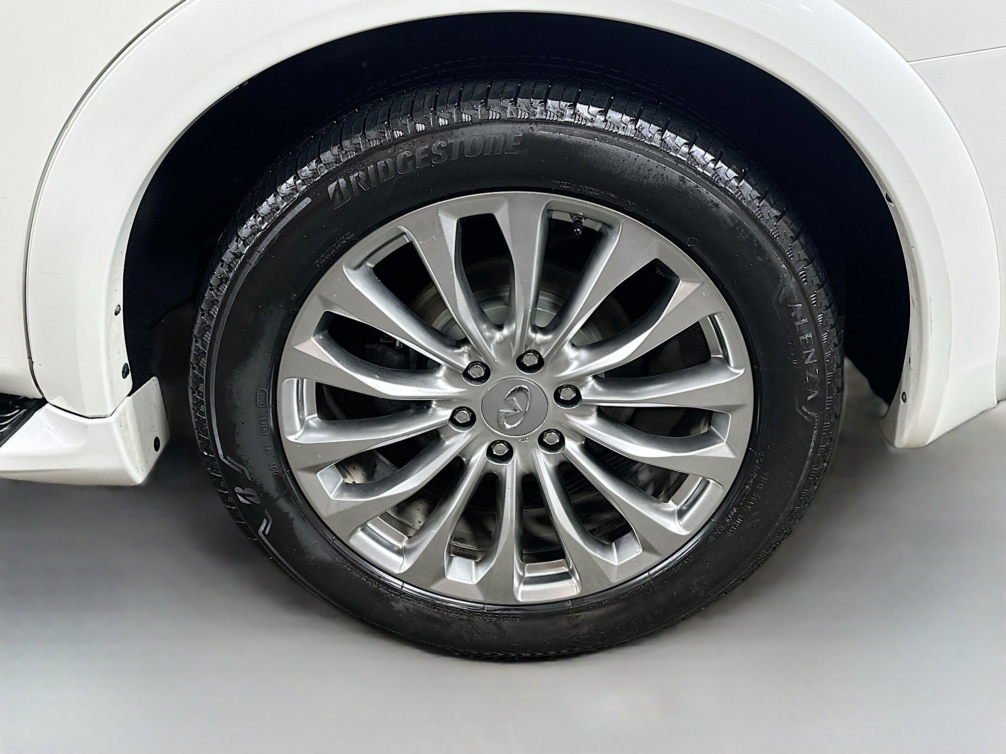 Used 2015 INFINITI QX80 Luxe w/ 22" Wheel Package image 35