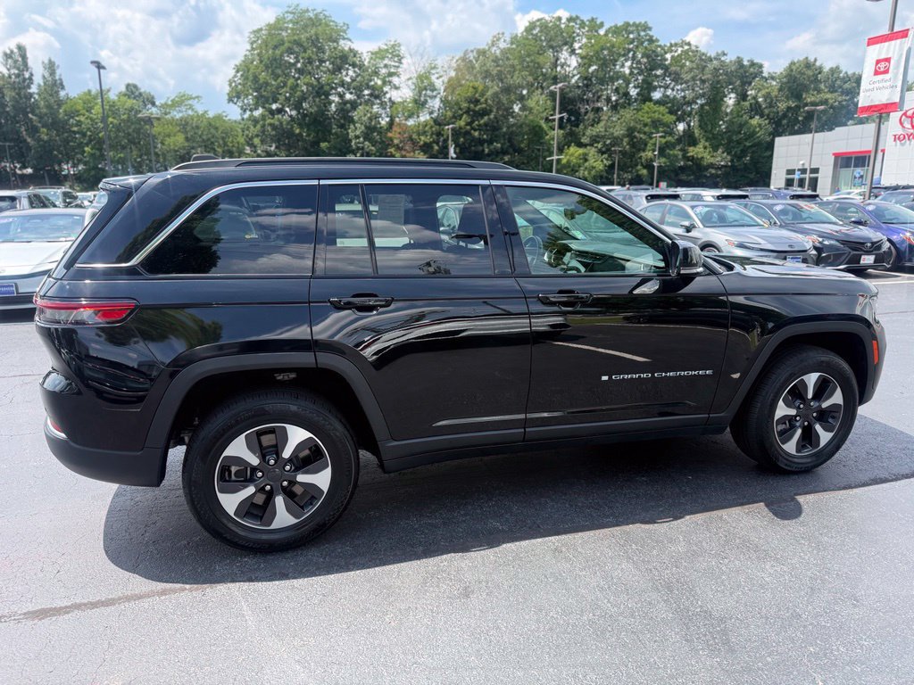 Used 2024 Jeep Grand Cherokee Limited 4xe AWD/4WD image 10
