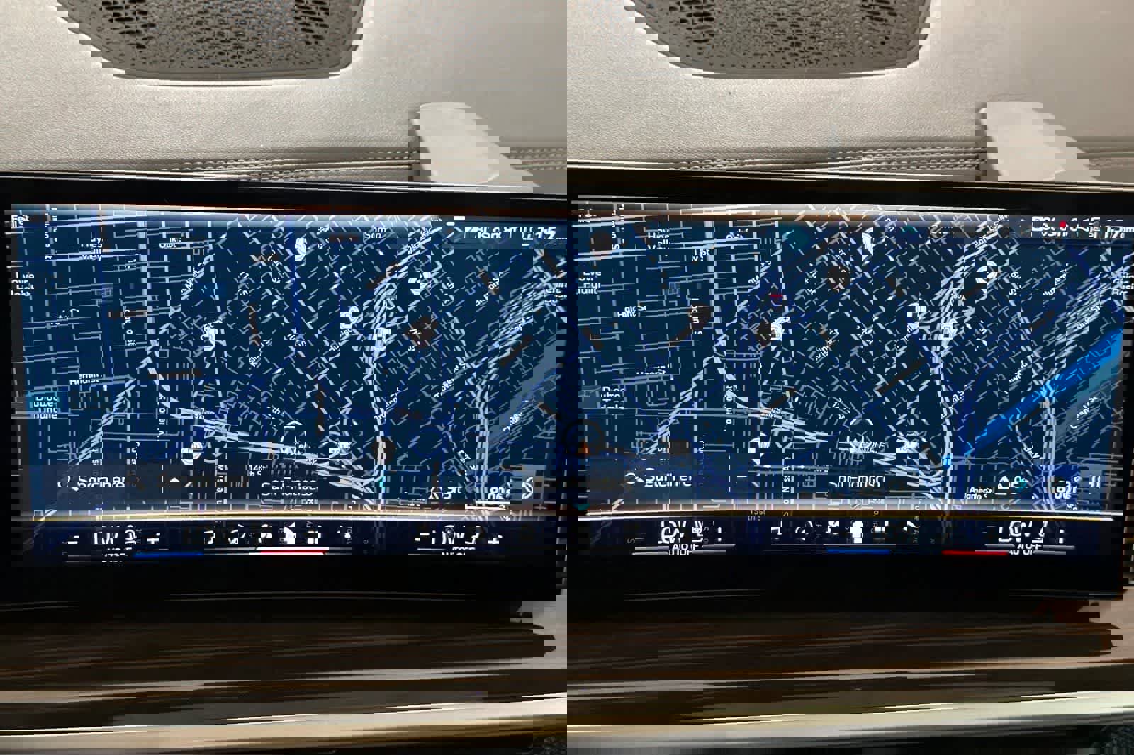 Used 2024 BMW X5 xDrive40i w/ Premium Package image 19