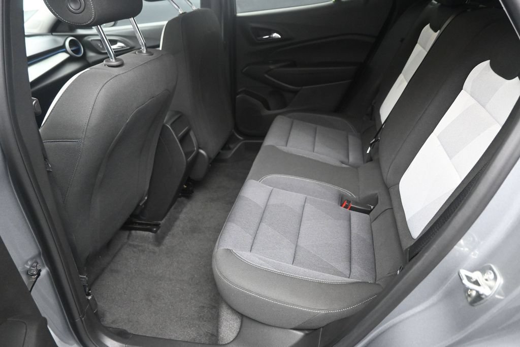 Used 2024 Chevrolet Trax LS FWD image 14
