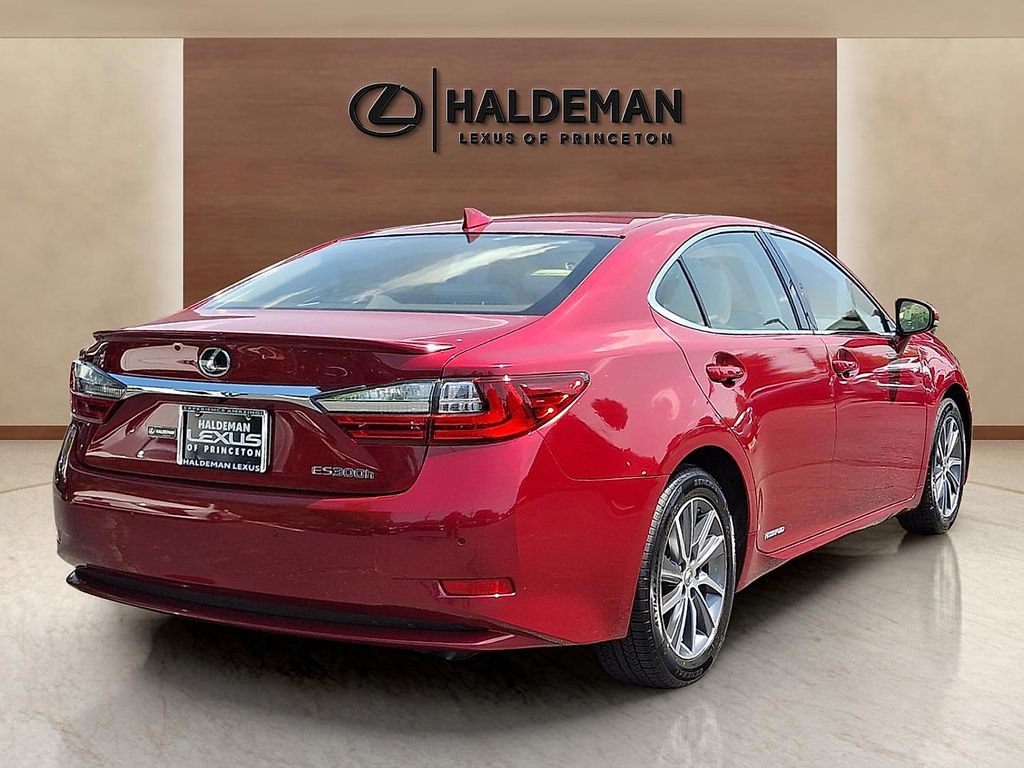 Used 2016 Lexus ES 300h w/ Navigation System Package FWD image 6