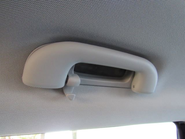 Used 2018 Jeep Compass Latitude w/ Popular Equipment Group image 30