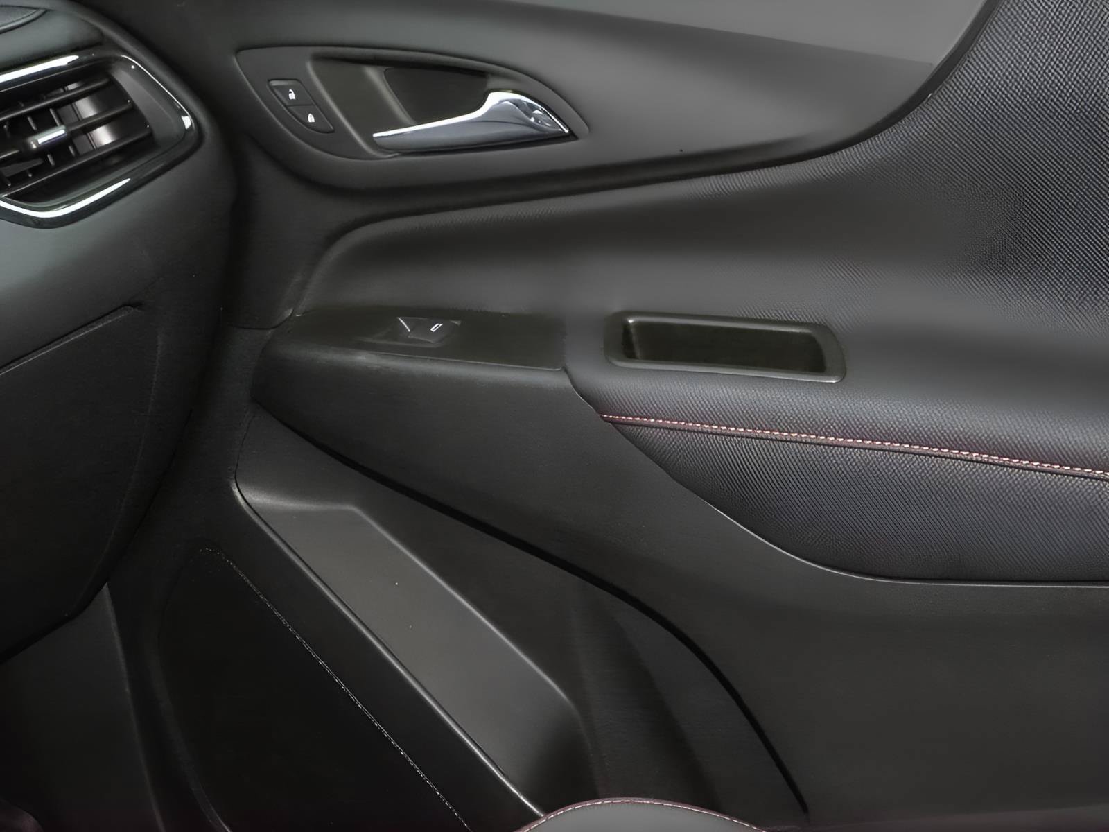 Used 2024 Chevrolet Equinox RS w/ LPO, Floor Liner Package FWD image 25