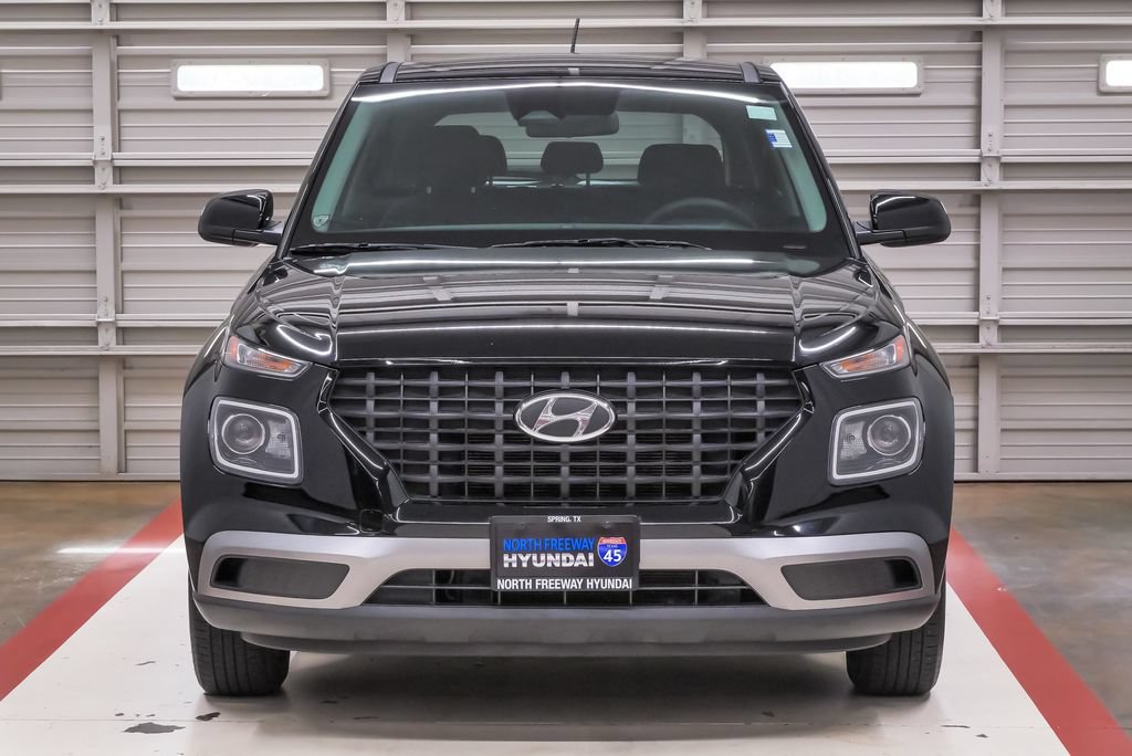Certified 2024 Hyundai Venue SE FWD image 4