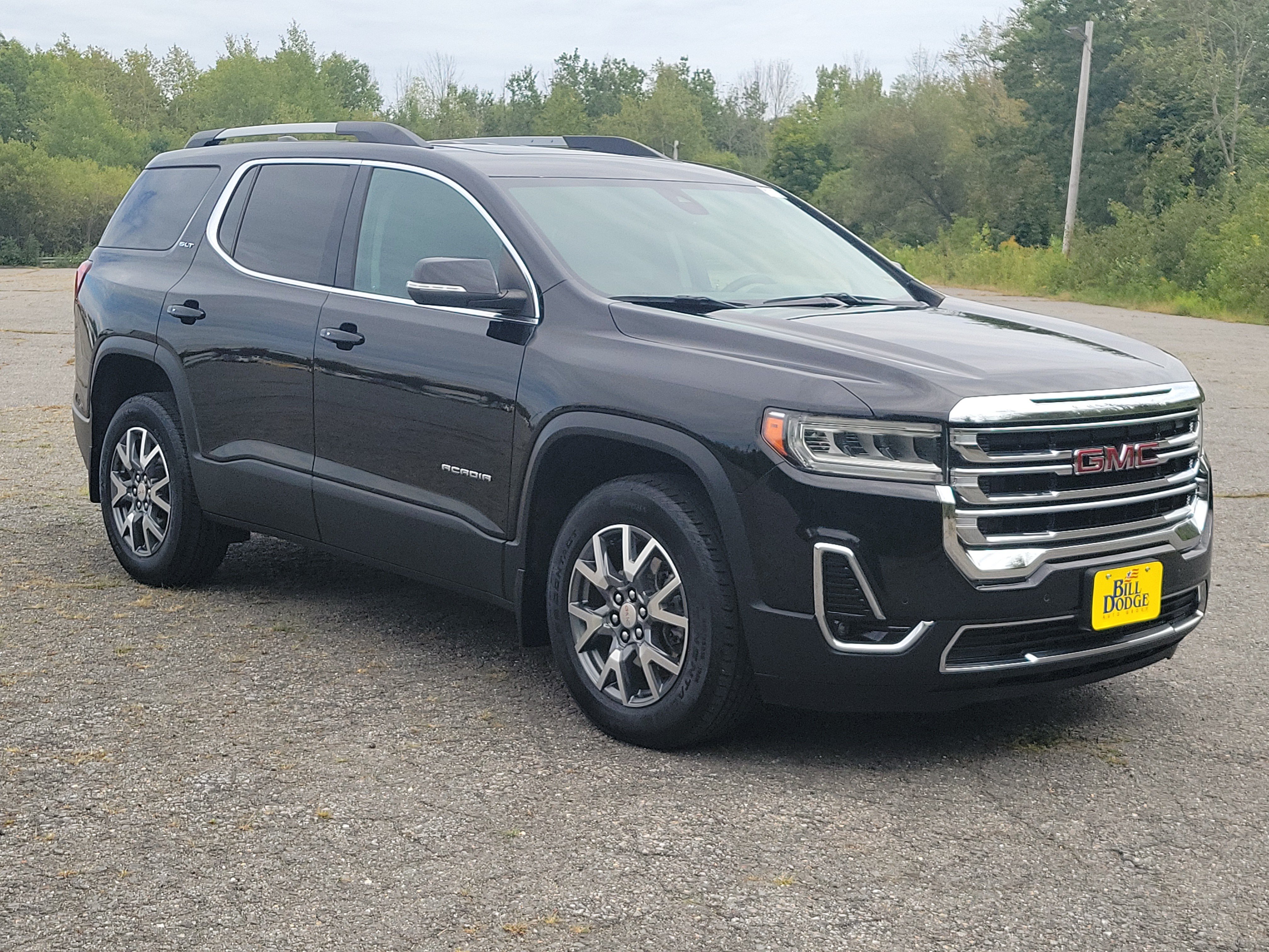 Used 2023 GMC Acadia SLT w/ Trailering Package AWD/4WD image 3