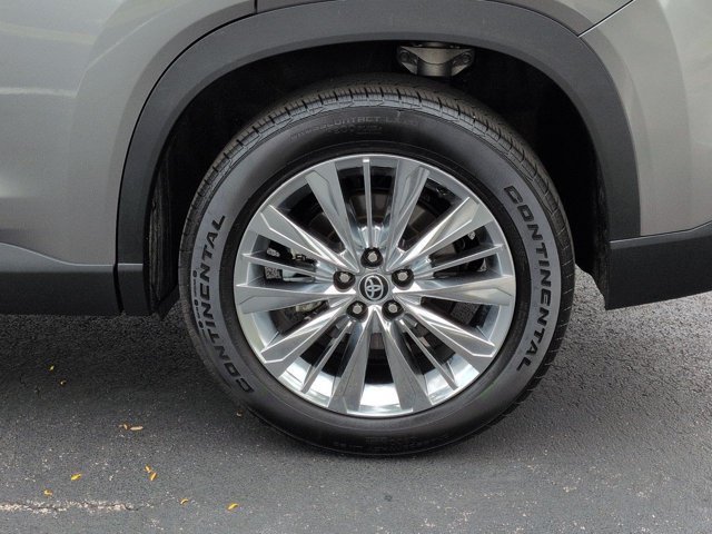 Certified 2025 Toyota Grand Highlander AWD image 7