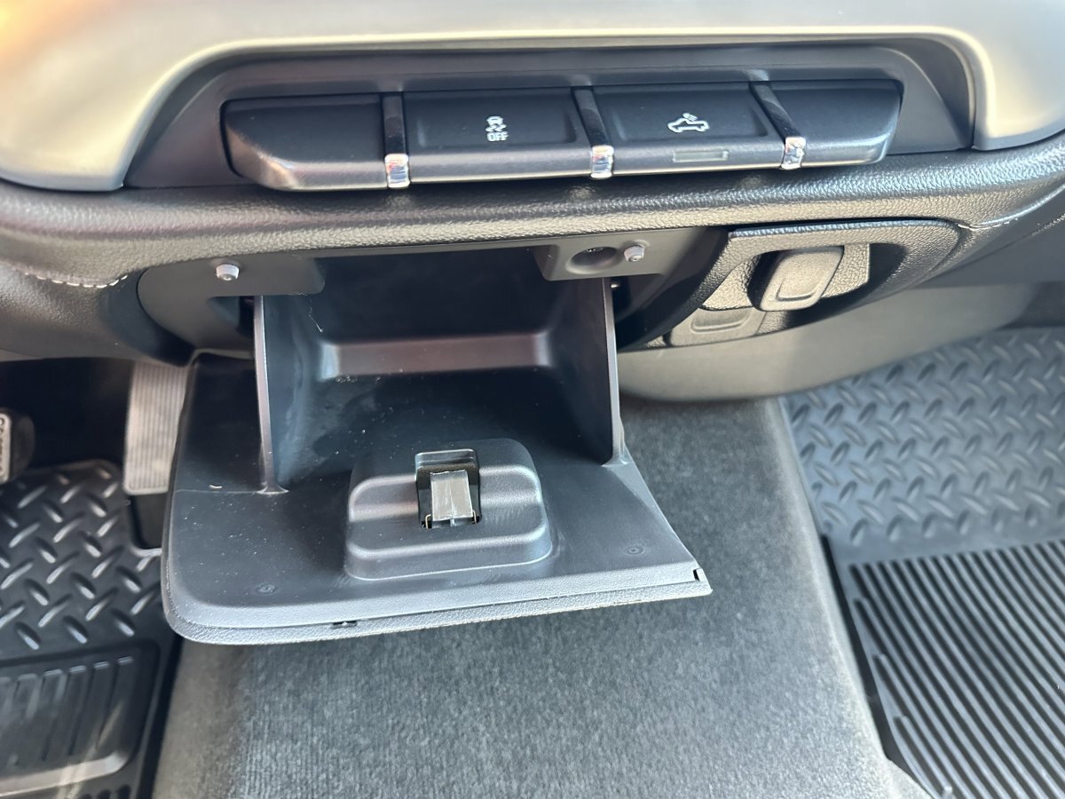 Used 2015 GMC Sierra 1500 SLE w/ Texas SLE Value Package RWD image 29