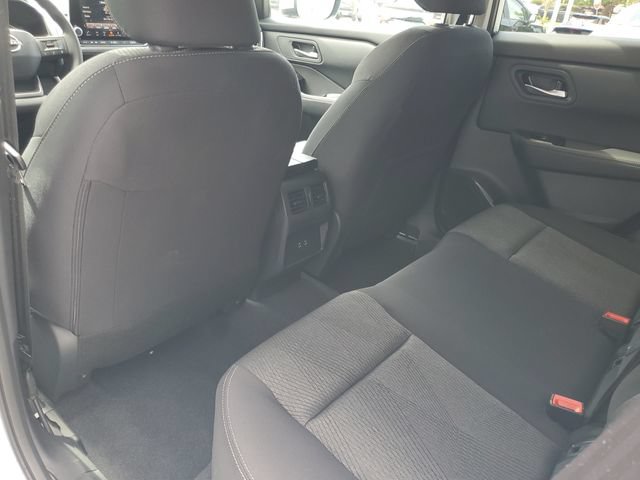 Certified 2026 Nissan Rogue SV FWD image 30